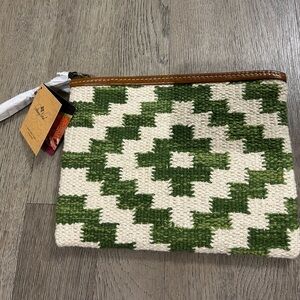 Patricia Nash Ballari green wristlet! NEW WITH TAGS